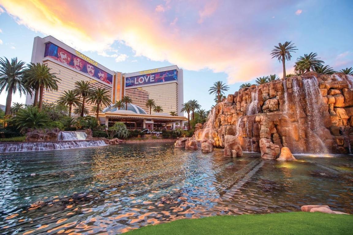 The Mirage Hotel & Casino By Suiteness ラスベガス エクステリア 写真